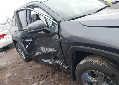 2024 Toyota Rav4 Xle z USA, uszkodzony, nr VIN 2T3P1RFV7RC461483